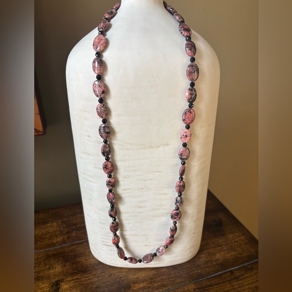 Jay King Mine Finds Rhodonite and Black Beaded Necklace 36 inch - Picture 2 of 8